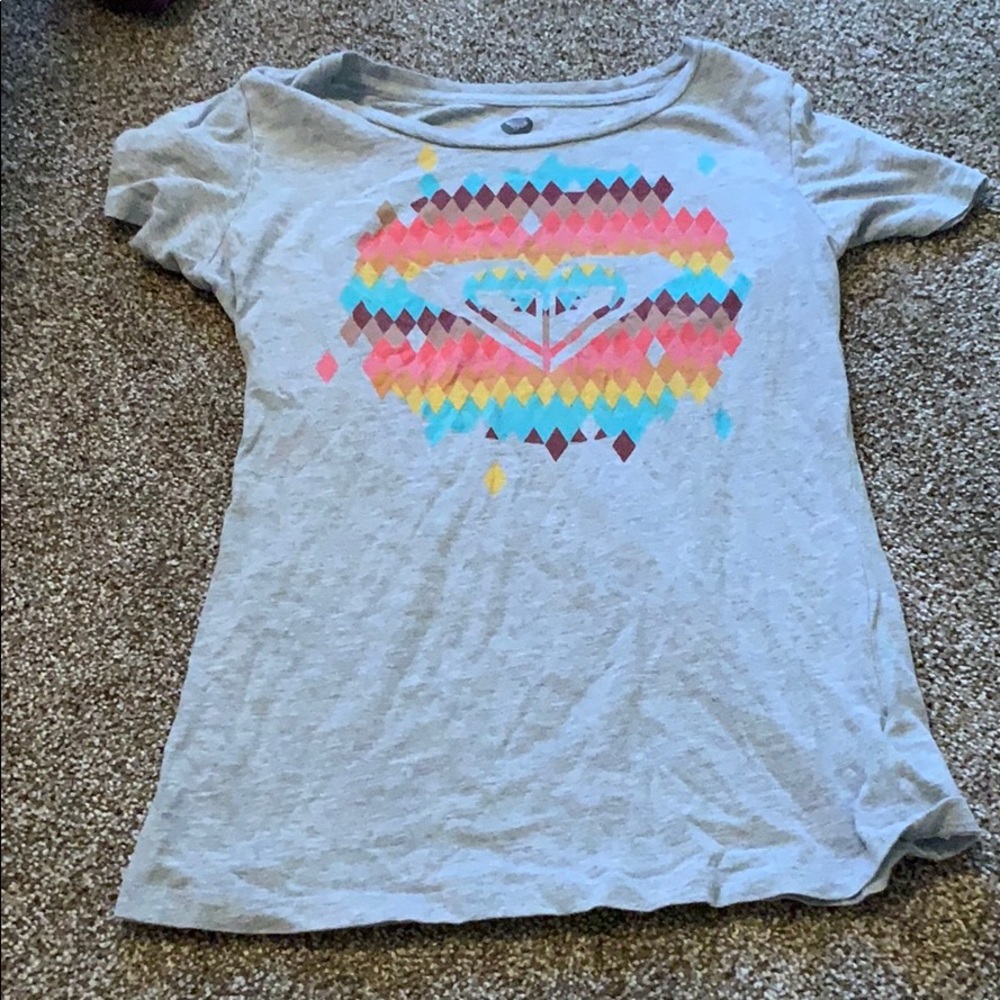 Cute Roxy T-shirt! Gently used.